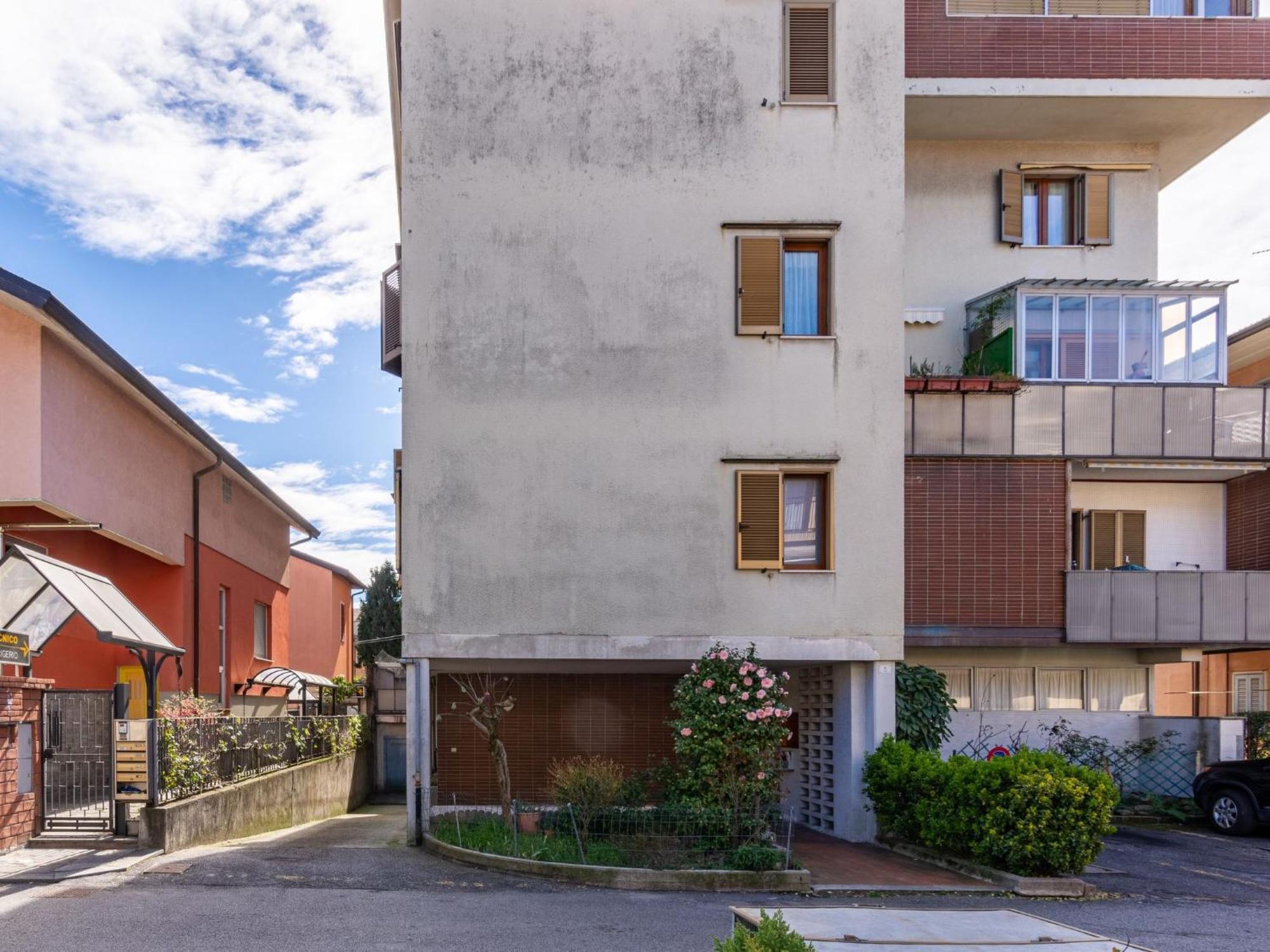 Giulia By Interhome * Luino